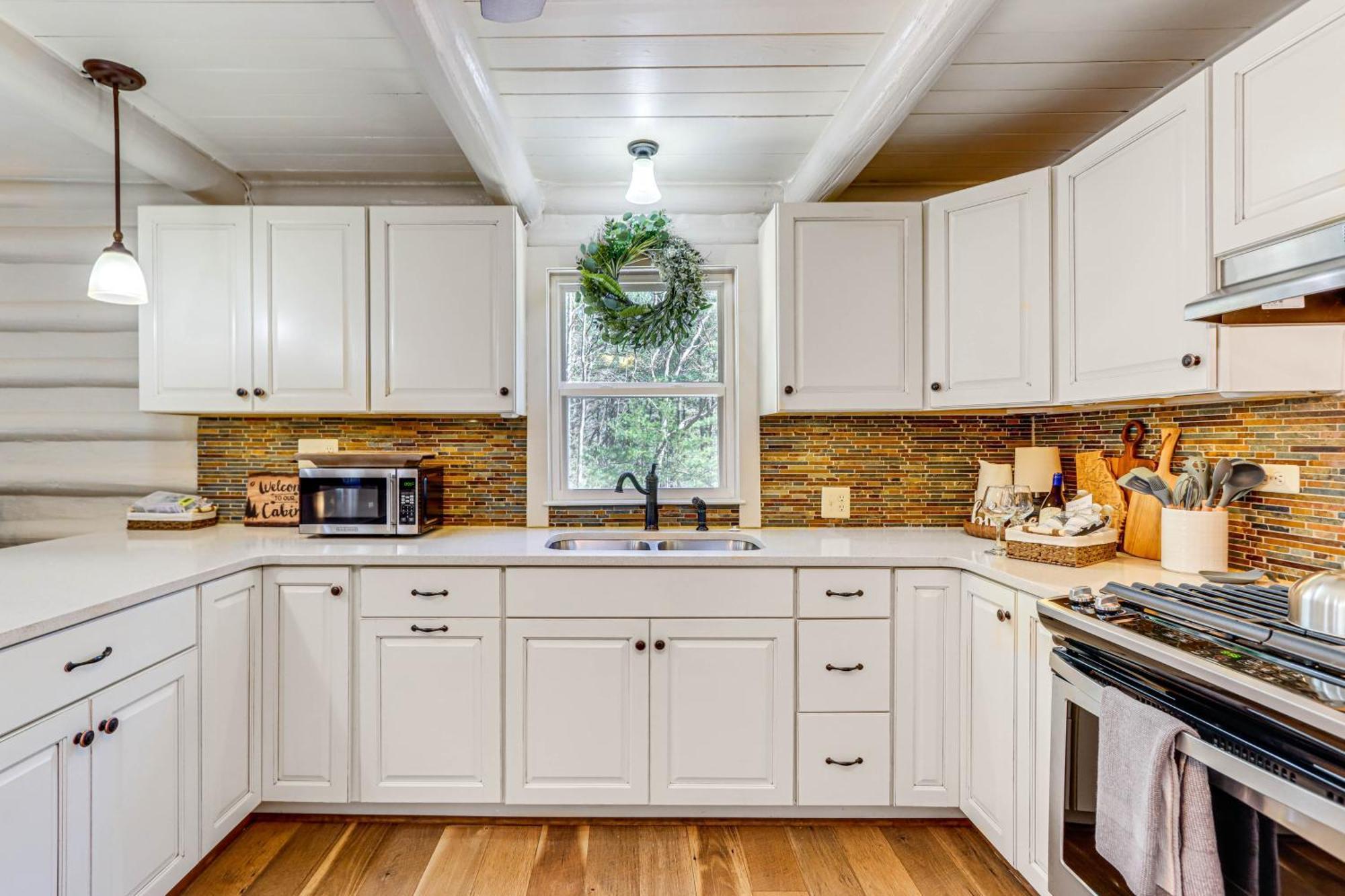 Dog-Friendly Hiawassee Cabin With Decks And Fire Pit! Kültér fotó
