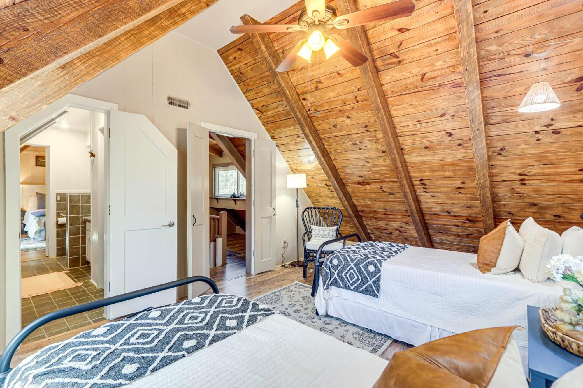 Dog-Friendly Hiawassee Cabin With Decks And Fire Pit! Kültér fotó